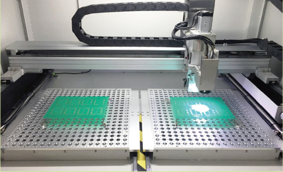Cadeia de fabricação Em-linha de Genitec separador automático da máquina de corte do PWB do PWB para SMT GAM330AT